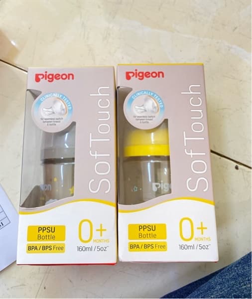 Bình sữa Pigeon PPSU Softouch thế hệ III - 160ml