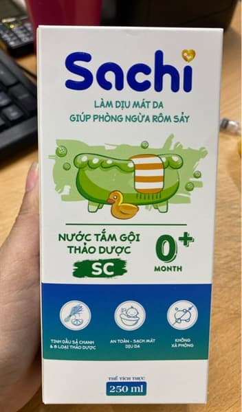 Nước tắm gội thảo dược Sachi 250ml